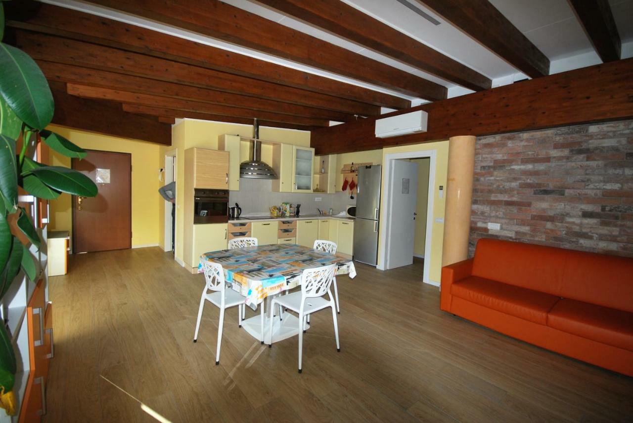 Residenza Andrea Olga Appartamento Laglio Esterno foto
